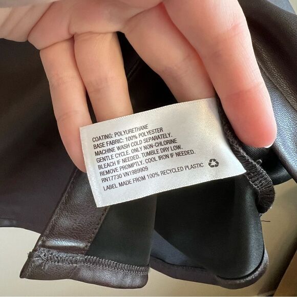 ✨ A New Day Brown Faux Leather Button Up Top Medium - Picture 7 of 10